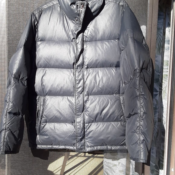 Mens Black GAP Down Puffer Jacket Large Used - Picture 2 of 7